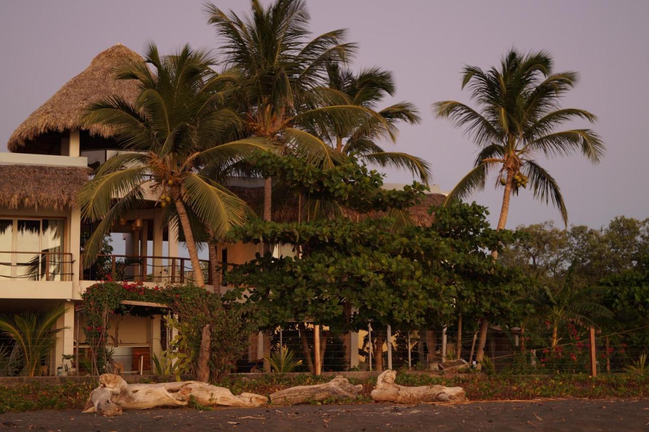 Alive Beach House Transito Esterno foto